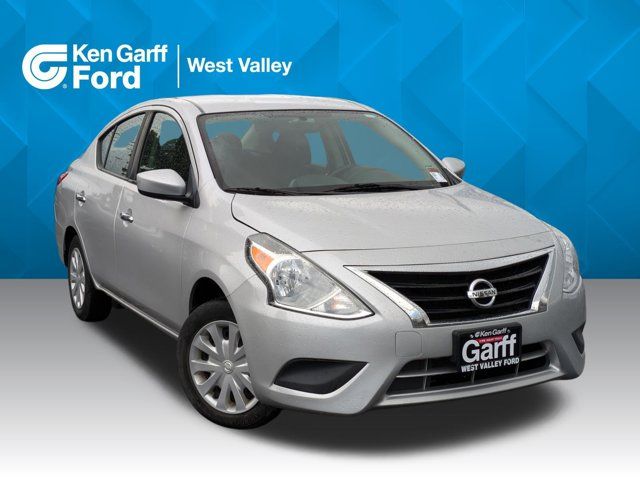 2019 Nissan Versa SV