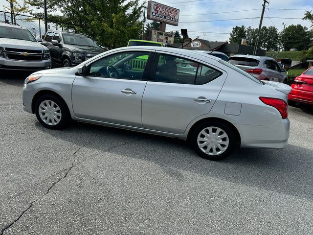 2019 Nissan Versa SV