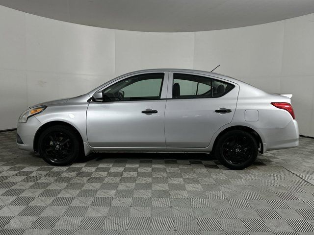 2019 Nissan Versa S Plus