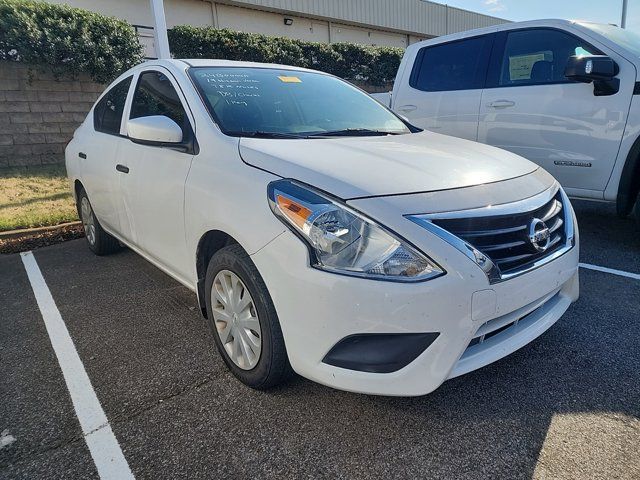 2019 Nissan Versa S Plus