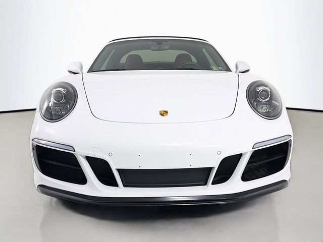 2019 Porsche 911 4 GTS