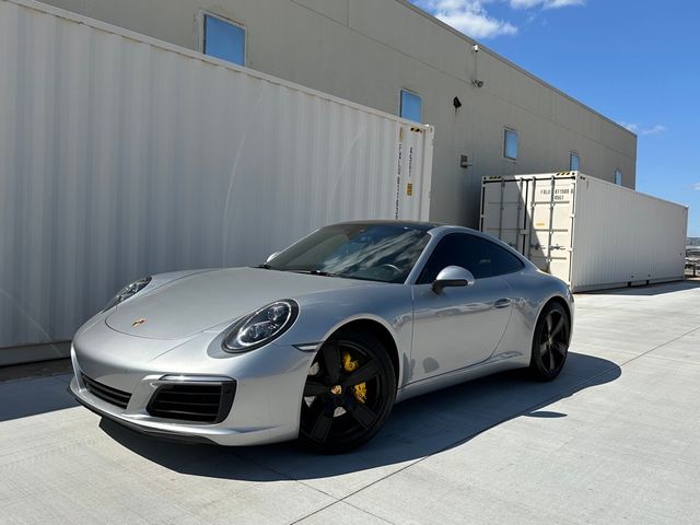 2019 Porsche 911 Carrera