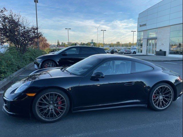 2019 Porsche 911 Carrera 4S