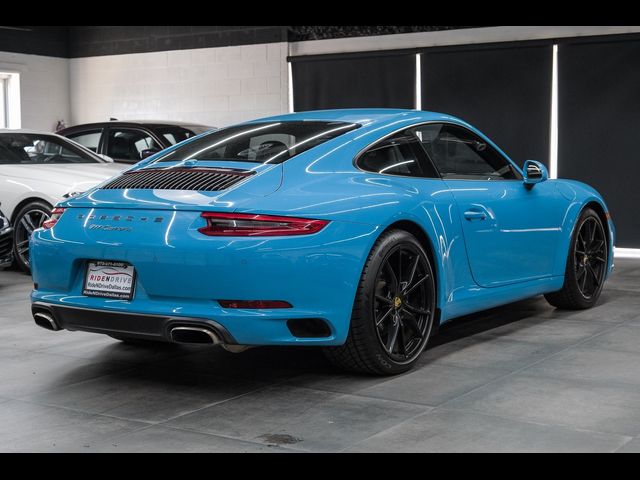 2019 Porsche 911 Carrera