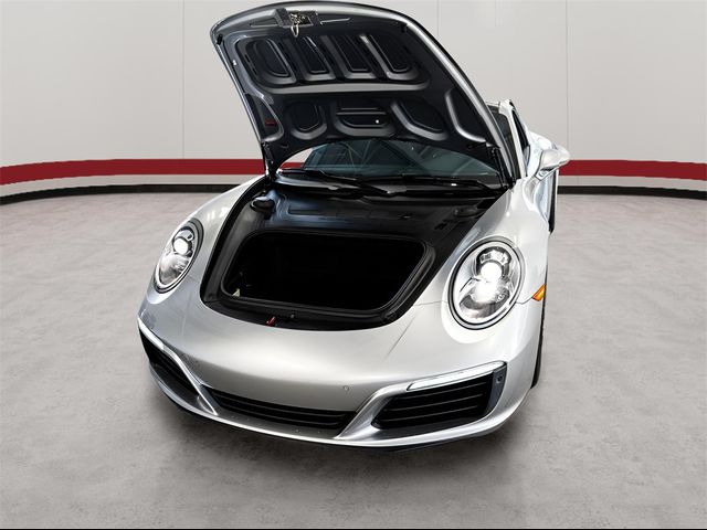 2019 Porsche 911 Carrera