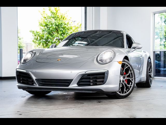 2019 Porsche 911 Carrera