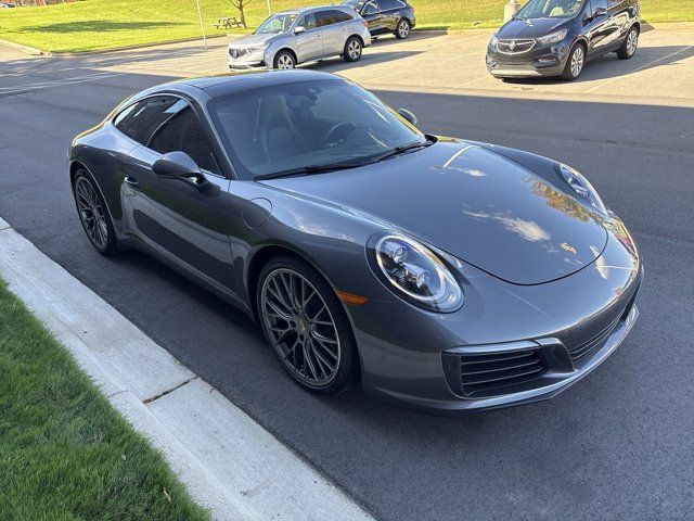 2019 Porsche 911 Carrera