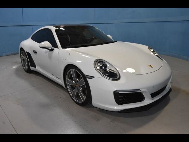 2019 Porsche 911 Carrera