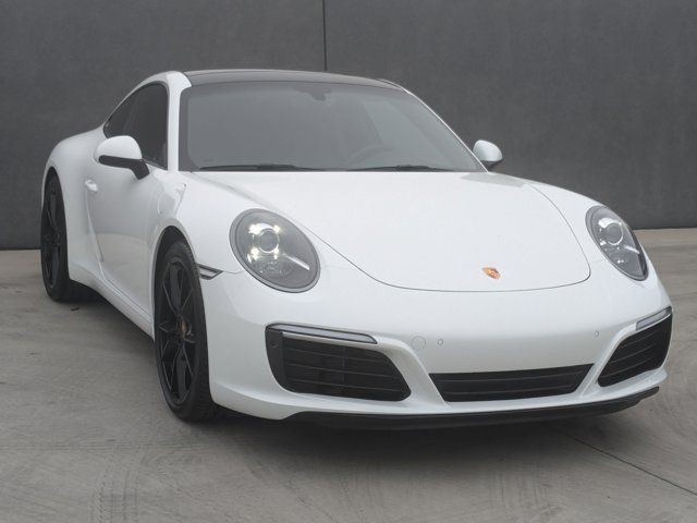 2019 Porsche 911 Carrera