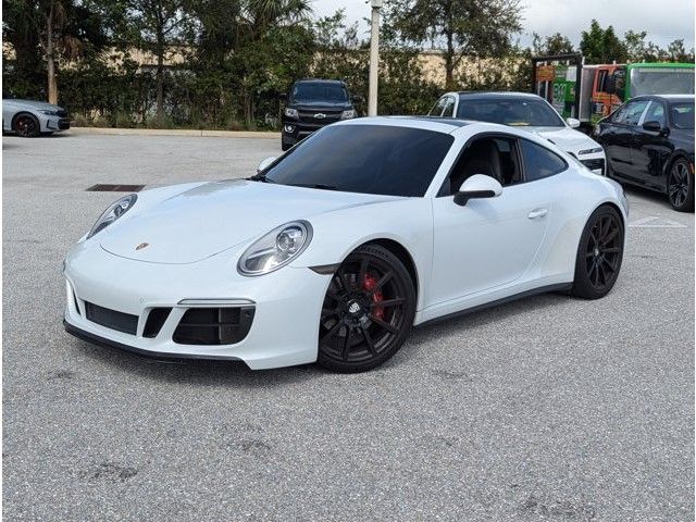 2019 Porsche 911 Carrera 4