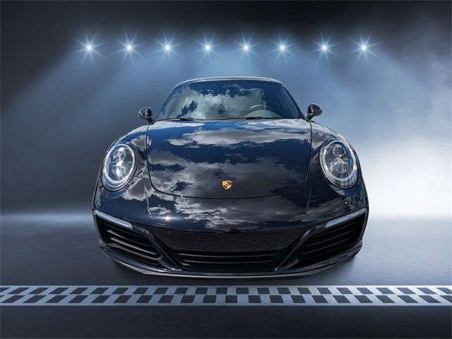 2019 Porsche 911 Carrera 4