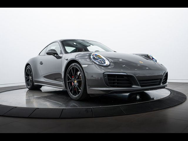 2019 Porsche 911 Carrera 4 GTS