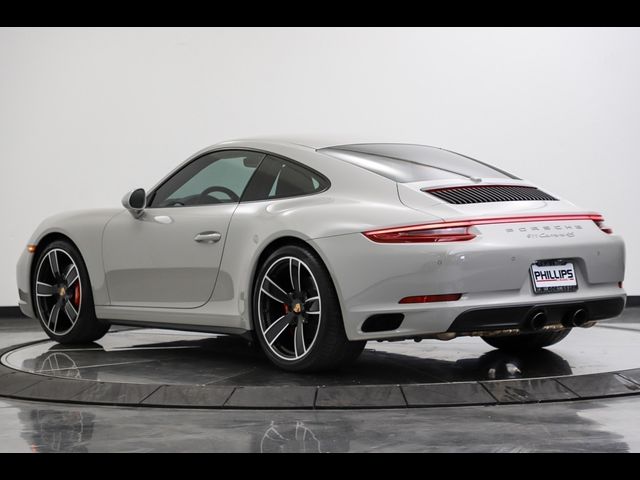 2019 Porsche 911 Carrera 4S