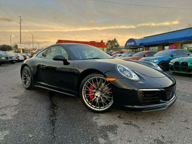 2019 Porsche 911 Carrera 4 GTS