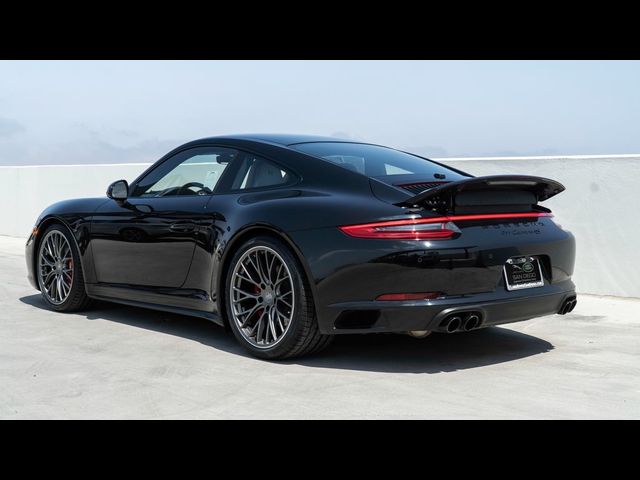 2019 Porsche 911 Carrera 4S