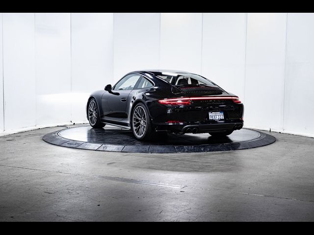 2019 Porsche 911 Carrera 4S