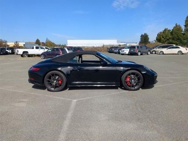 2019 Porsche 911 Carrera 4S