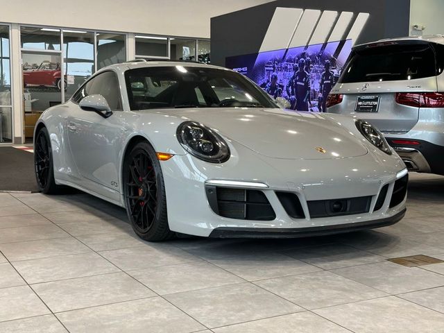 2019 Porsche 911 Carrera 4 GTS