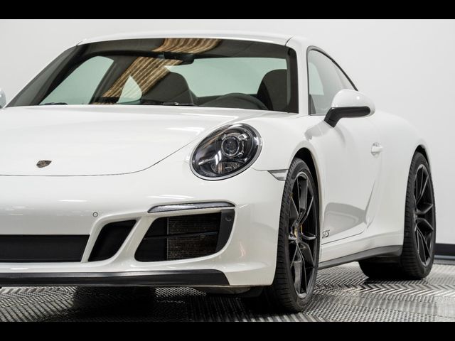2019 Porsche 911 Carrera GTS