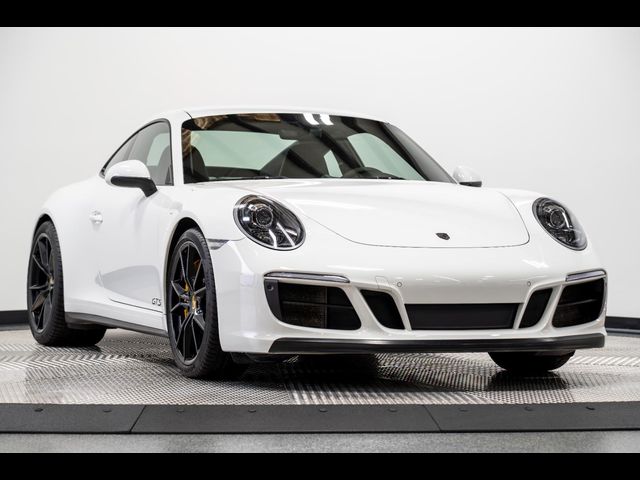 2019 Porsche 911 Carrera GTS