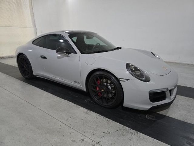 2019 Porsche 911 Carrera GTS