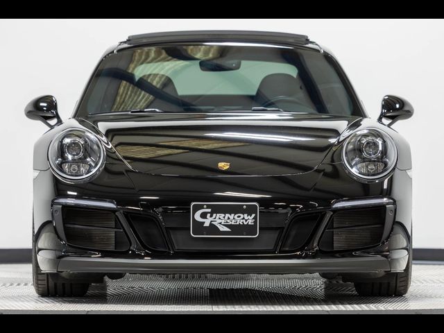 2019 Porsche 911 Carrera GTS