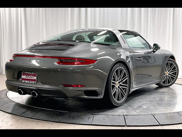 2019 Porsche 911 4S