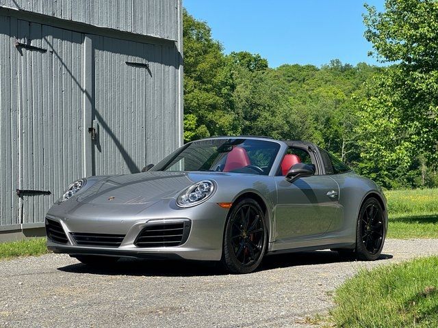 2019 Porsche 911 4S