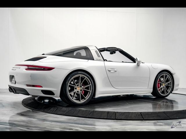 2019 Porsche 911 4S