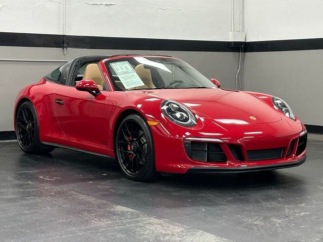 2019 Porsche 911 4 GTS