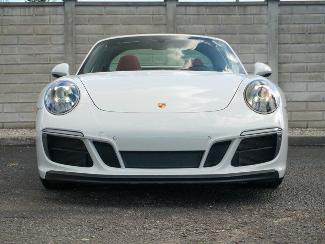 2019 Porsche 911 4 GTS