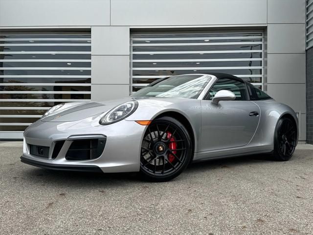 2019 Porsche 911 4 GTS