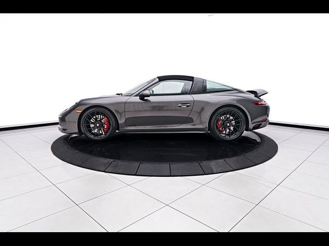 2019 Porsche 911 4 GTS