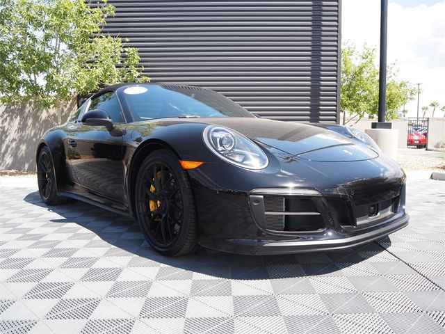 2019 Porsche 911 4 GTS