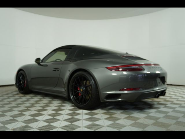 2019 Porsche 911 4 GTS