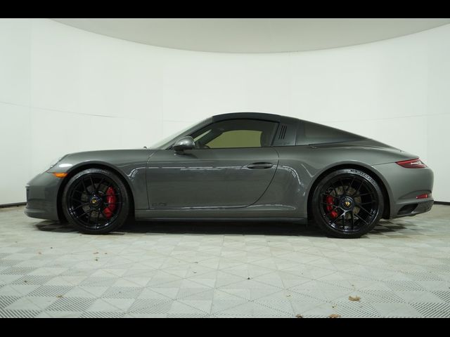 2019 Porsche 911 4 GTS