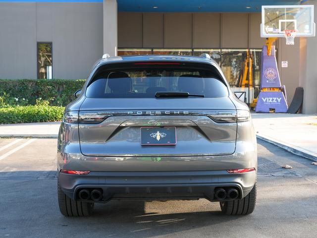 2019 Porsche Cayenne Base