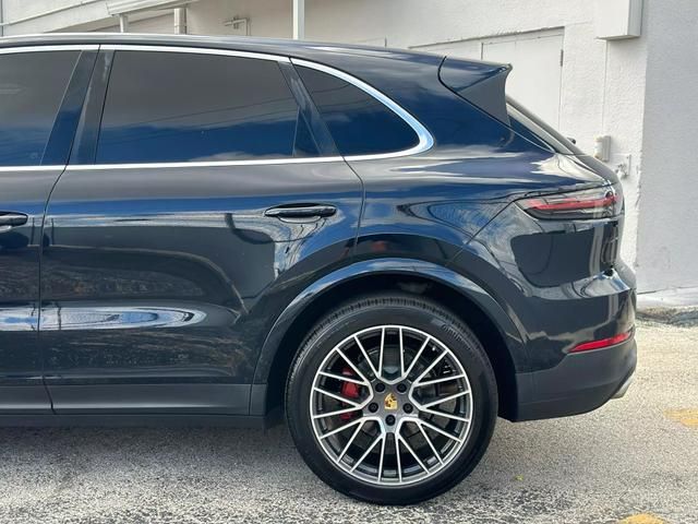 2019 Porsche Cayenne Base