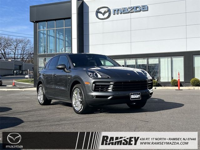 2019 Porsche Cayenne E-Hybrid Base