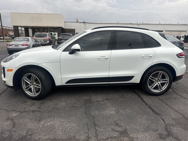 2019 Porsche Macan Base