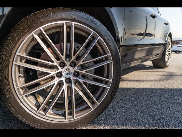 2019 Porsche Macan S