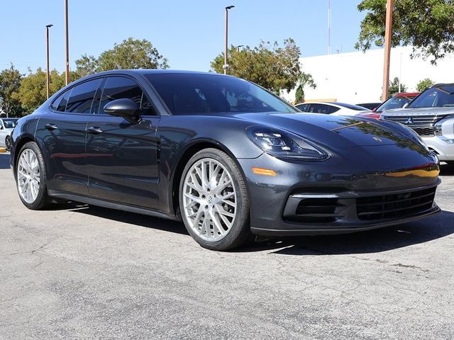 2019 Porsche Panamera Base