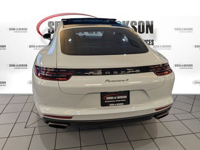 2019 Porsche Panamera 4