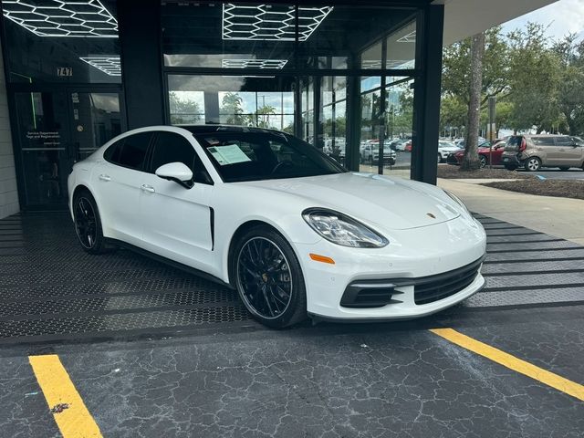 2019 Porsche Panamera 4