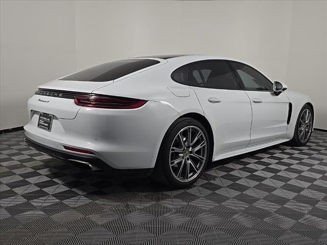 2019 Porsche Panamera 4