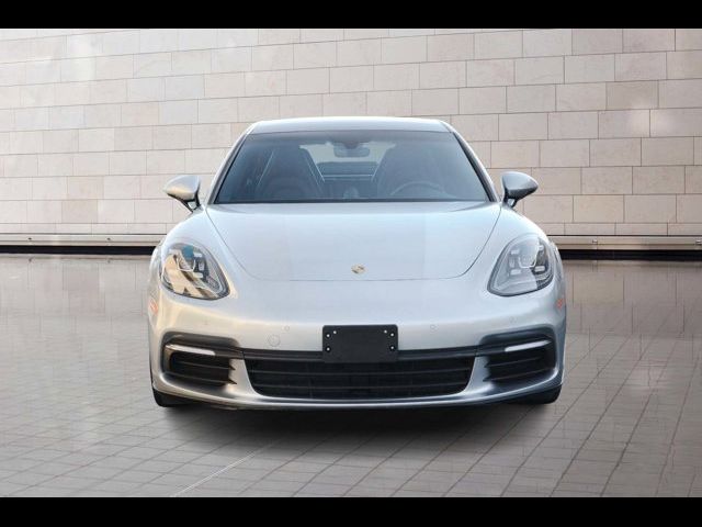 2019 Porsche Panamera 4