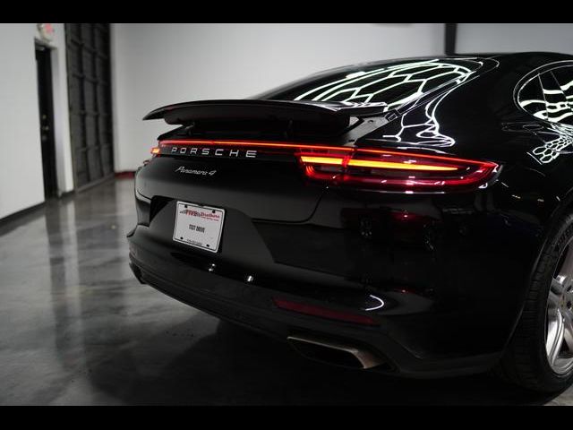 2019 Porsche Panamera 4