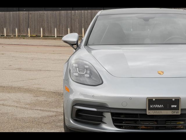 2019 Porsche Panamera 4