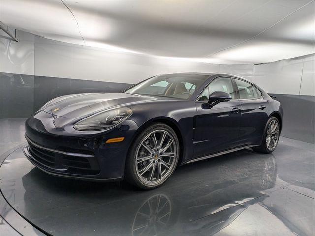 2019 Porsche Panamera Base