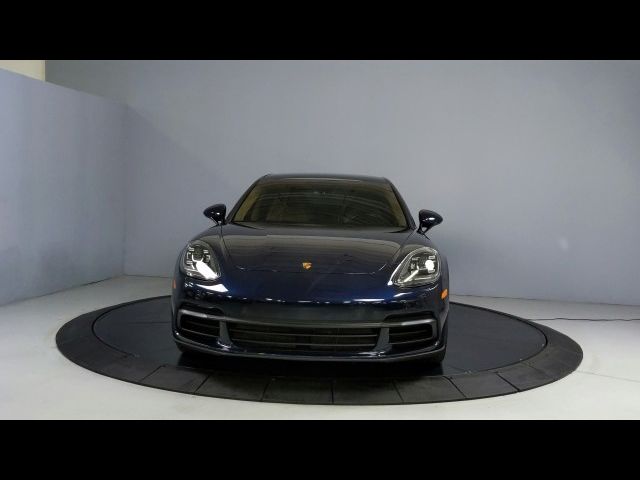 2019 Porsche Panamera 4